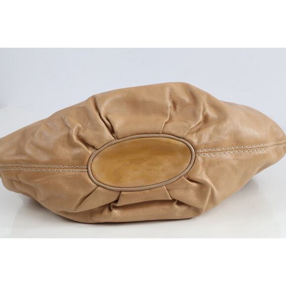 GUCCI Babouska Hysteria Beige Leather Hobo Bag - Picture 14 of 16